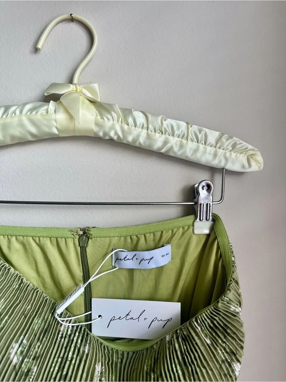 Petal & Pup Olive Green Floral Pleated Midi Dress with White Print - Picture 4 of 5